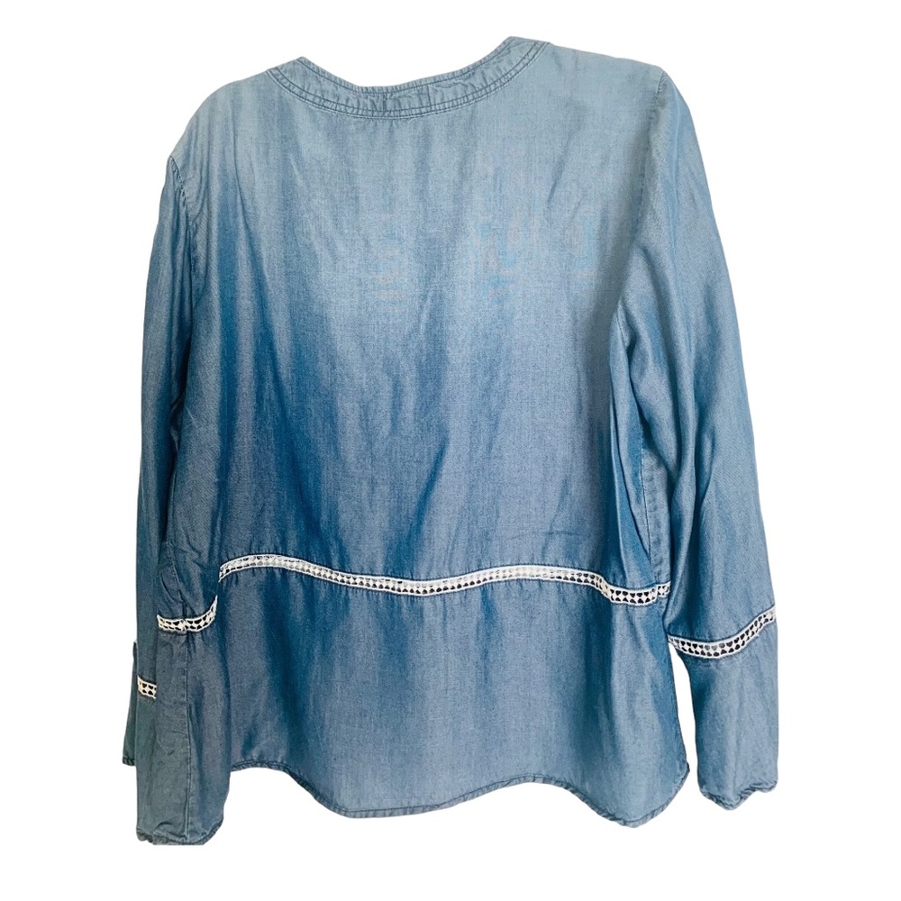 Madeline & Monroe Jean Blue Chambray Top w/Crochet Trim and Bell Sleeves Size2XL